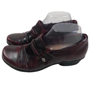 Earth Maize Red Leather Shoes  8